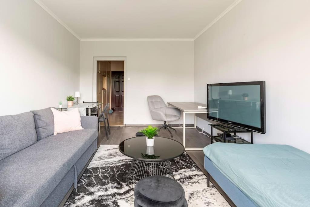Lovely 1 Bedroom Flat - Gazdagret * Budapesta