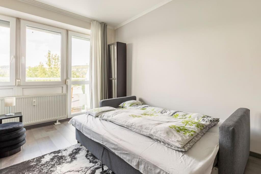 Lovely 1 Bedroom Flat - Gazdagret Apartament Budapesta